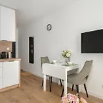 Stylowe Studia Z Tarasem W Poznaniu By Renters * Познань