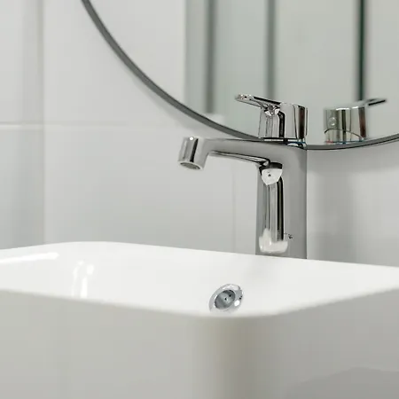 Stylowe Studia Z Tarasem W Poznaniu By Renters شقة